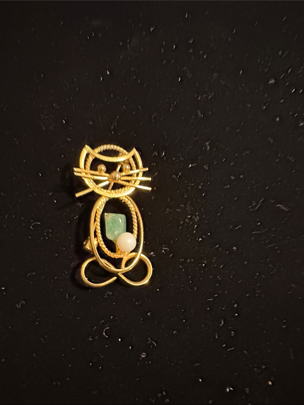Gold-Tone Cat Brooch with Green Stone and Pearl Accent
